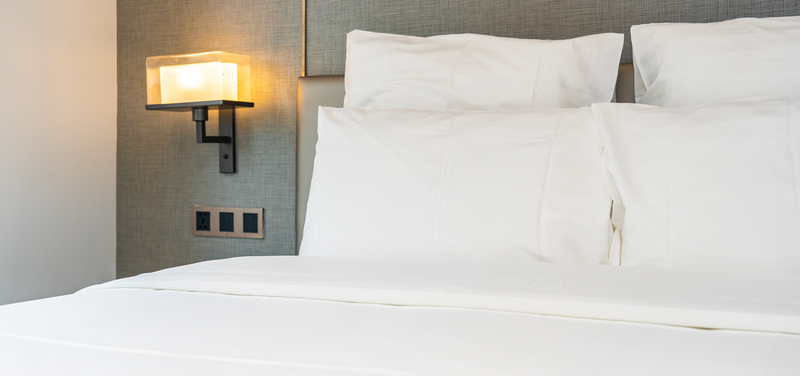 The Importance of Quality Hotel Blankets for a Comfortable Guest Experience