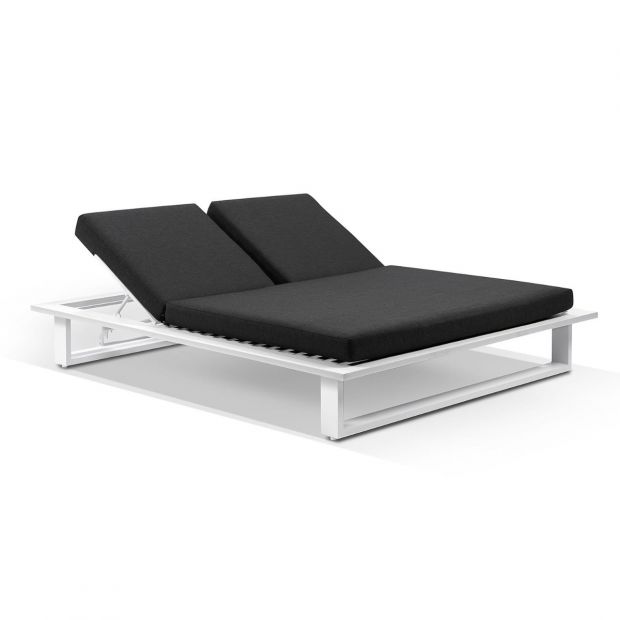Arcadia Aluminium Sun Lounge In White/ Denim Cushions with Round Side Table