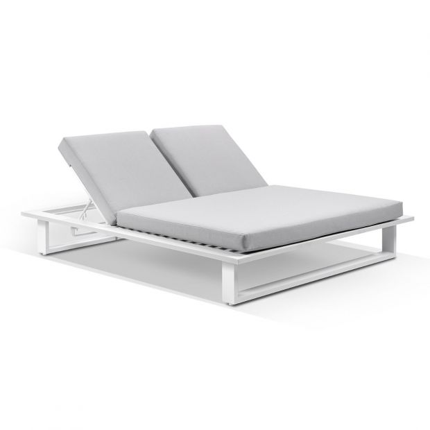 Arcadia Aluminium Sun Lounge In White/Textured Grey Cushions with Side Round Table