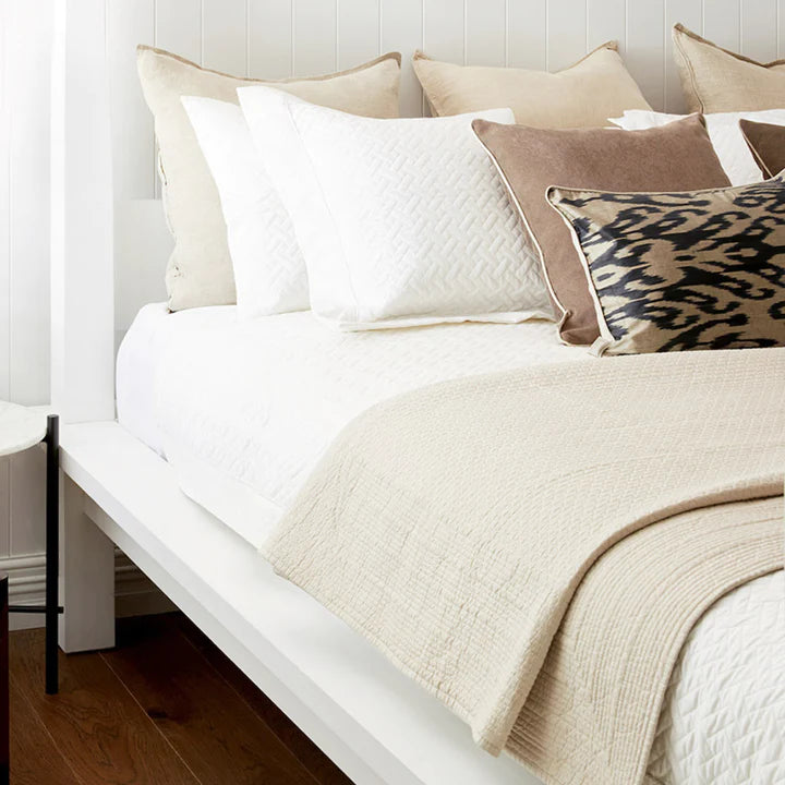 Resort Quilted Bedspread - Linen
