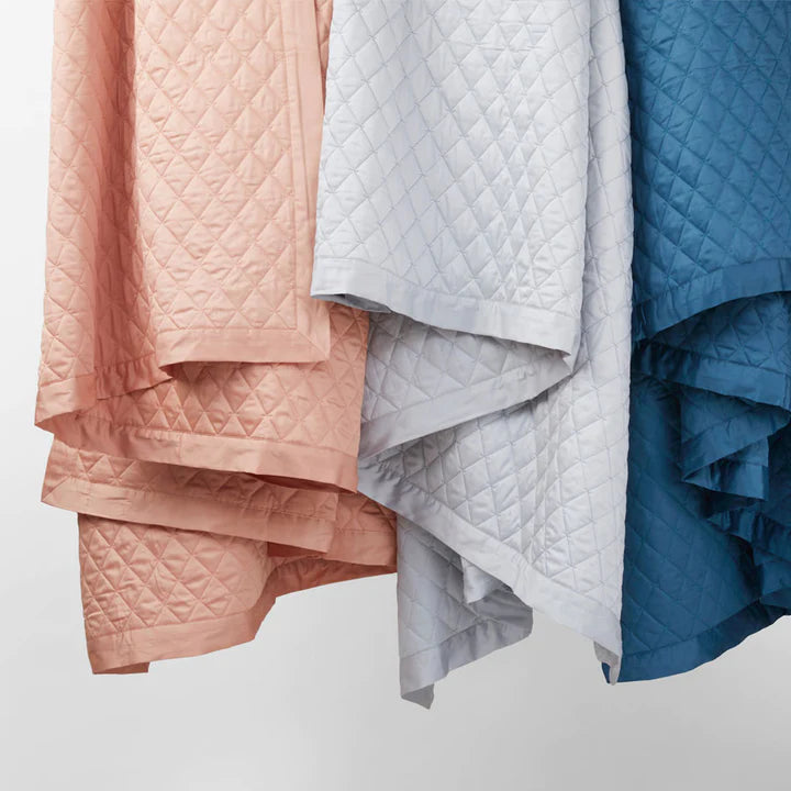 Hampton Diamond-Stitch Bed Throw - Glaze