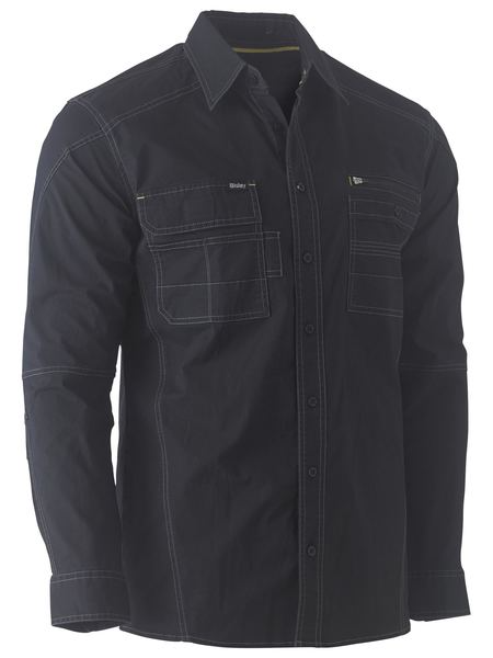 A black coloured workwear shirt for men with an active fit. It is equipped with two multifunctional chest pockets and contoured sleeves. Also comes with a hanger loop on the structured collar. Made up of stretch cotton for ease of movement.