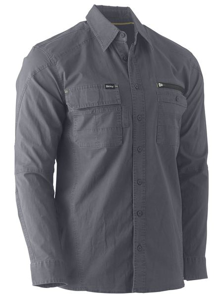 A charcoal coloured workwear shirt for men with an active fit. It is equipped with two multifunctional chest pockets and contoured sleeves. Also comes with a hanger loop on the structured collar. Made up of stretch cotton for ease of movement.