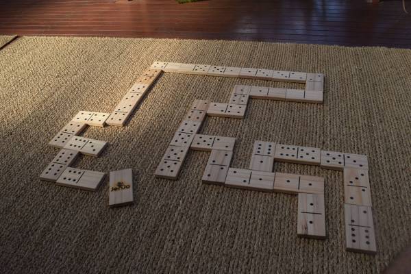 Giant Dominoes