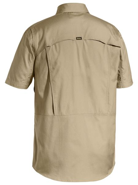 A khaki coloured work shirt for men with collared button down closure. It has two multifunctional flap open chest pockets for storing handy things . Made up of lightweight and airy cotton fabric.
