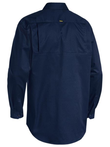 A navy coloured half placket collared work shirt for men. Comes with two button open chest pockets and adjustable buttoned cuffs. Made up of light cotton fabric and mesh patches in various heat stress areas.