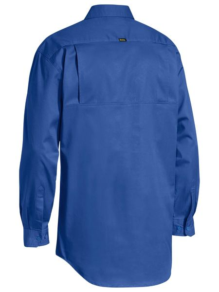 A royal coloured half placket collared work shirt for men. Comes with two button open chest pockets and adjustable buttoned cuffs. Made up of light cotton fabric and mesh patches in various heat stress areas.