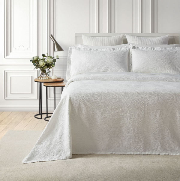 Dunes Bedspread Set